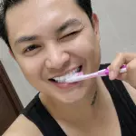 Colgate Max Fresh with Mini Breath Strips (Rainbow Fresh)100g